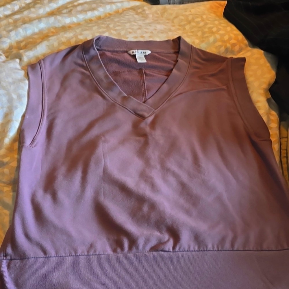 Athleta Women’s Retroterry V-Neck Mauve Sleeveless Sweatshirt